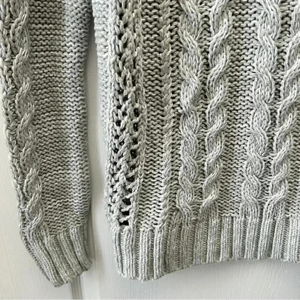 GAP Grey Cable Knit Sweater Cotton Crewneck Fisherman Pullover Size Small - Picture 11 of 16